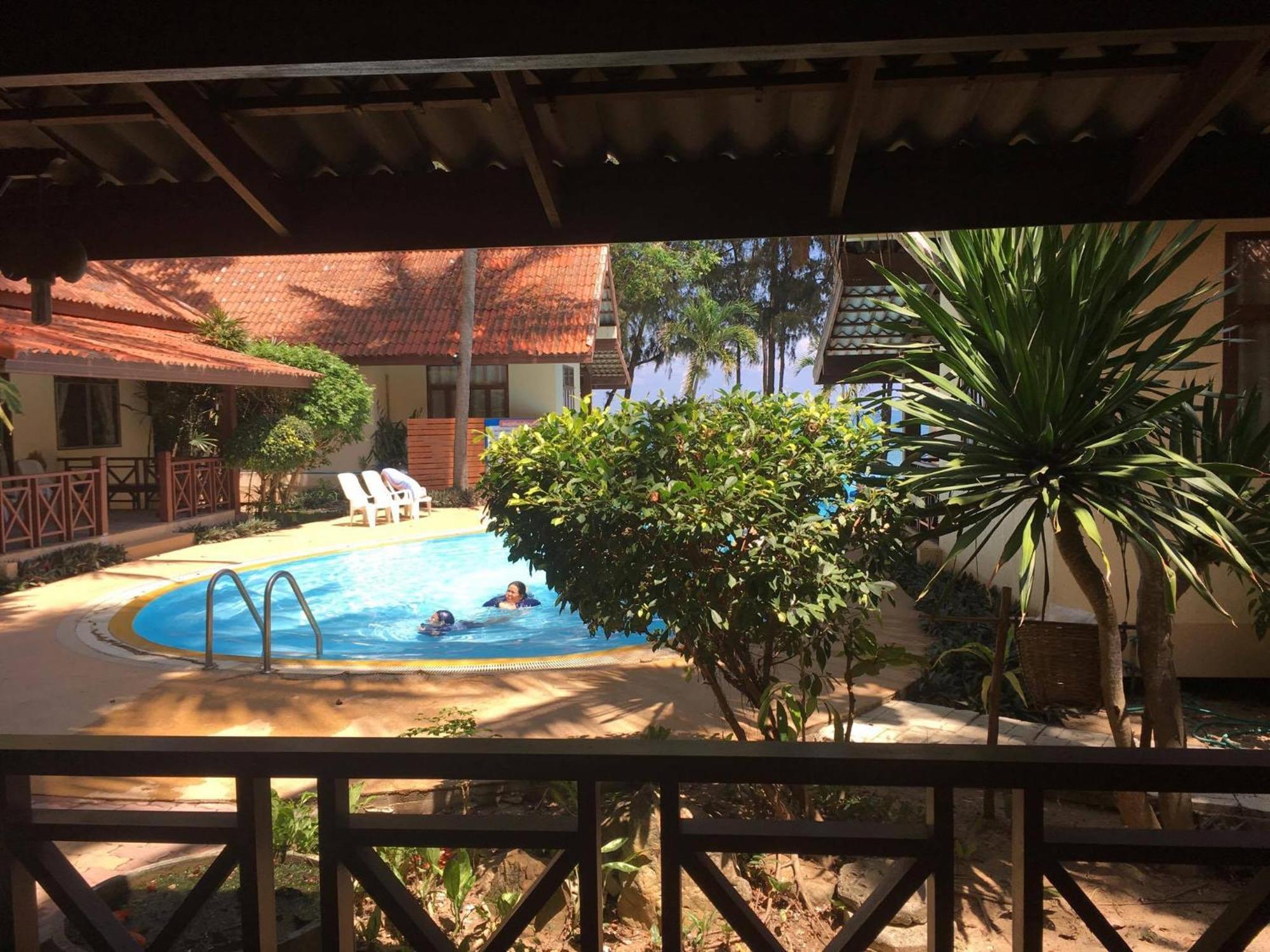 Bayview Beach Resort Ban Krut  Ruang foto