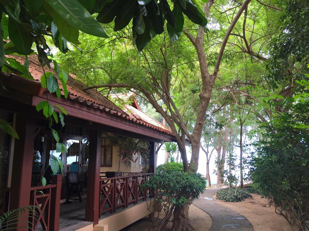 Bayview Beach Resort Ban Krut  Bagian luar foto