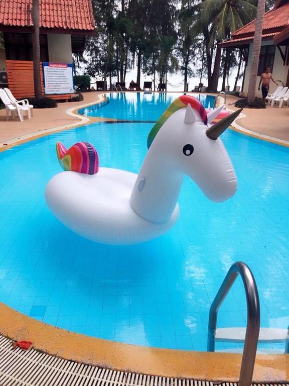 Bayview Beach Resort Ban Krut  Bagian luar foto